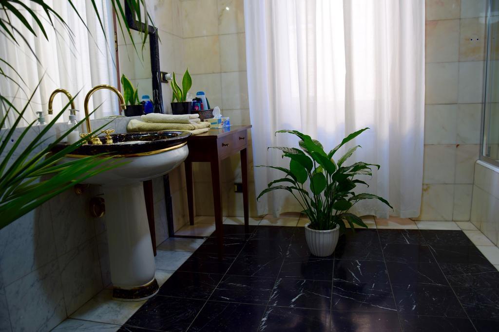 Ball Apartments Loc 04163 Verona Room photo